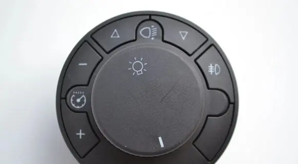 BMW 6 G32 Gran Turismo Light switch 13249396