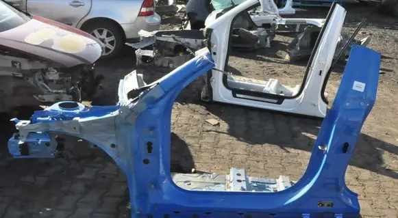 BMW 2 F44 Front quarter panel 
