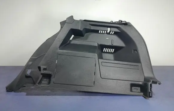 Skoda Fabia Mk3 (NJ) Tailgate/boot cover trim set 6V9867428