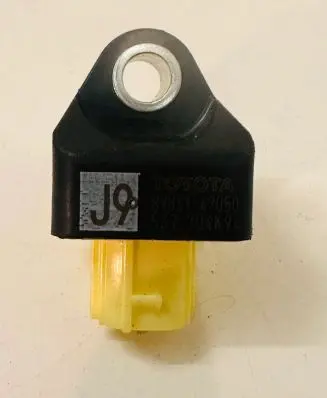 Lexus UX Airbag deployment crash/impact sensor 8983147050