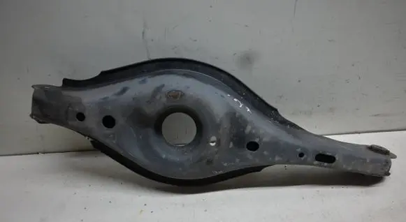 Rear upper control arm/wishbone