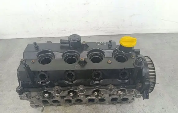 Opel Zafira B Engine head 