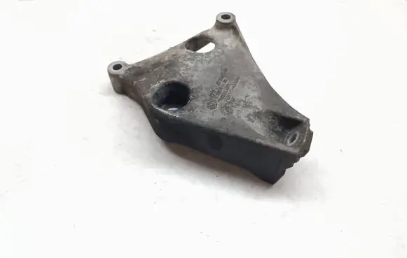 BMW 1 F20 F21 Engine mounting bracket 6788611 22116788611