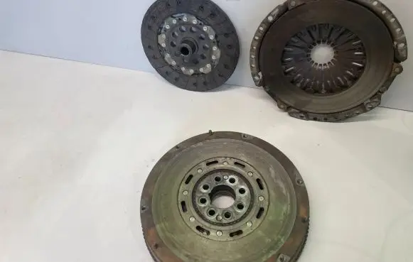 Volvo V70 Clutch set kit 324015911