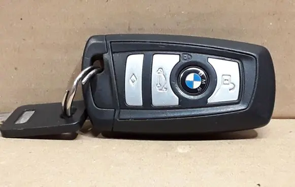 BMW 5 F10 F11 Ignition key/card 9226939