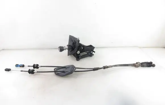 Toyota Auris 150 Gear shifter/selector 