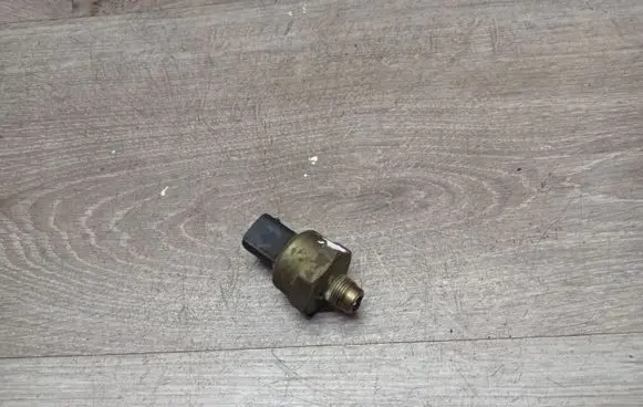 Volvo V70 ESP acceleration yaw rate sensor