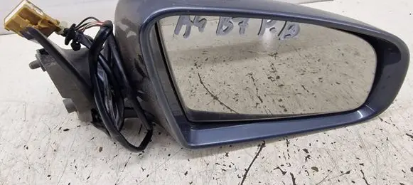 Audi A4 S4 B7 8E 8H Front door electric wing mirror 010681