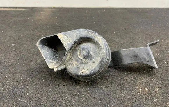 Audi A6 S6 C7 4G Horn signal 4G0951209 6033FB2635 4H0951223