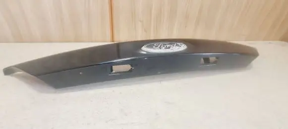 Ford Grand C-MAX Trunk door license plate light bar 