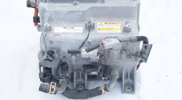 Mitsubishi Outlander Voltage converter/converter module 9410A064