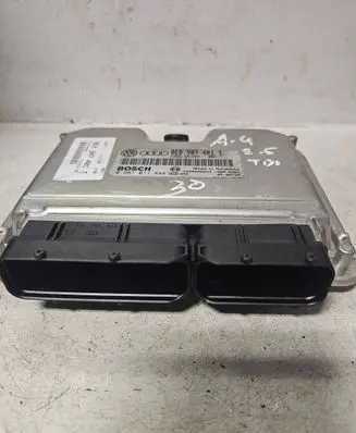 Audi A4 S4 B6 8E 8H Engine control unit/module 8E0907401T 0281011444 1039S05944