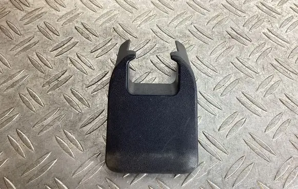 Lexus RX 450H Rear seat rail trim cover 7215748130