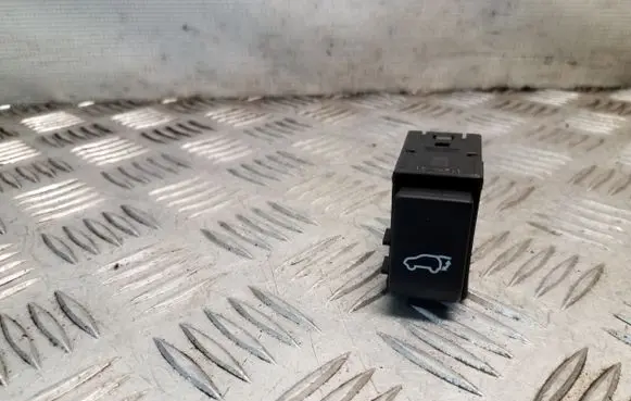 Lexus RX 450H Tailgate opening switch 15C332