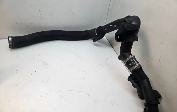 Intercooler hose/pipe