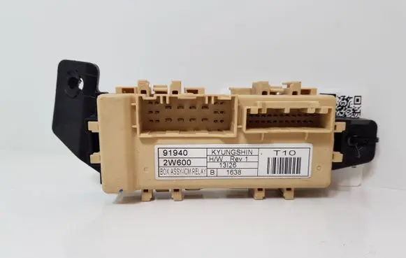 Hyundai Santa Fe Fuse module 919402W600