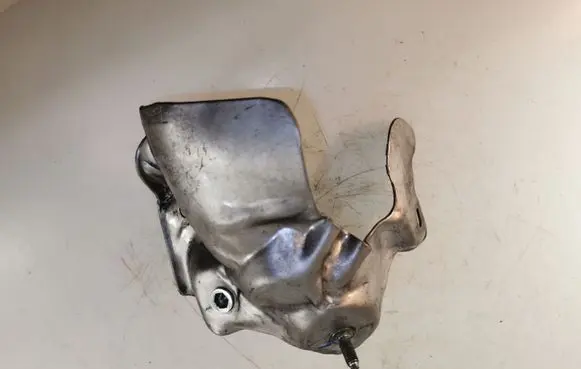 Renault Master III Exhaust heat shield 147180809R