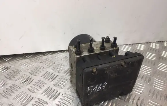 Volkswagen Golf IV ABS Pump 1J0907379G 5164 1J0614117C