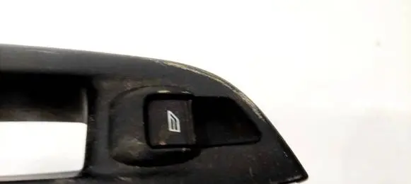 Ford Focus Electric window control switch