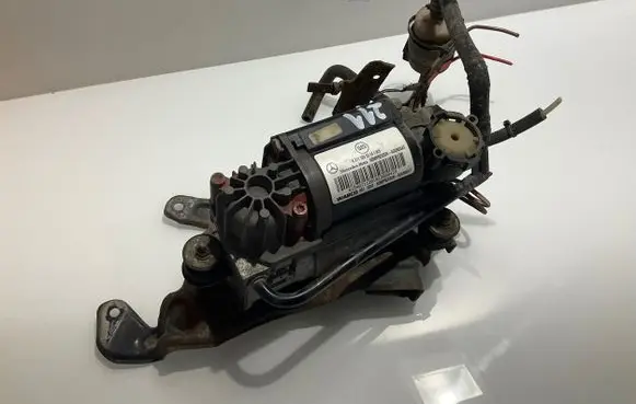 Mercedes-Benz E W211 Air suspension compressor/pump A2113200304 0011812 5403112018120004