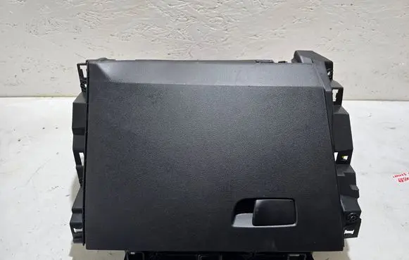 Renault Captur II Glove box 685005441r