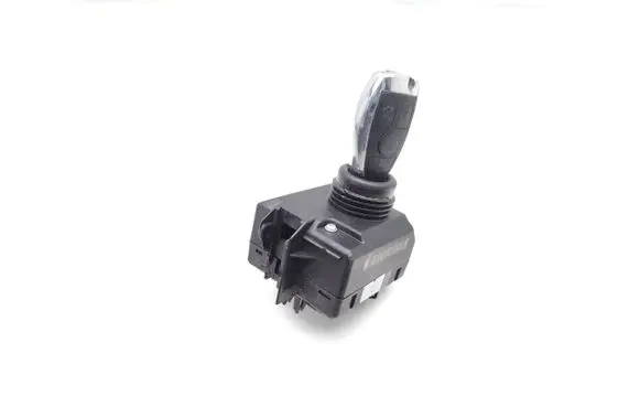 Mercedes-Benz C W204 Ignition lock A2075450108