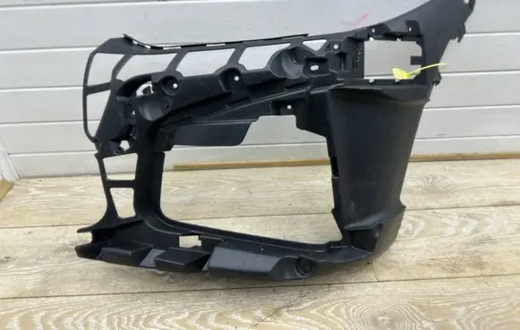 BMW 4 G22 G23 G24 G26 Front bumper mounting bracket 8076713 4C21134859 1839062653