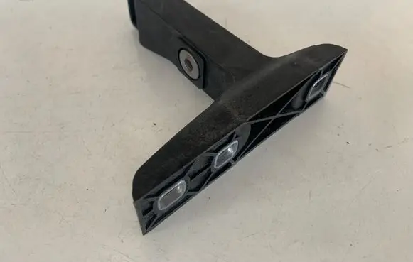 Audi Q8 Front bumper mounting bracket 4M8807333
