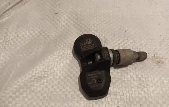 BMW 3 E90 E91 Tire pressure sensor 6790054