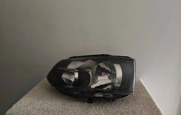 Volkswagen Transporter - Caravelle T5 Headlight/headlamp 7E1941015H