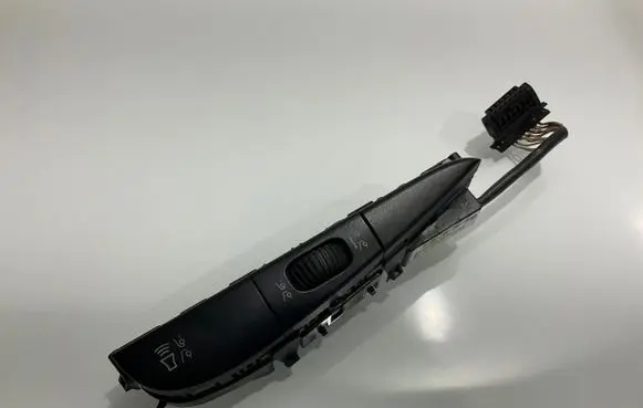 Mercedes-Benz E W211 Distronic sensor radar 2118201810 03751310 A2118201810