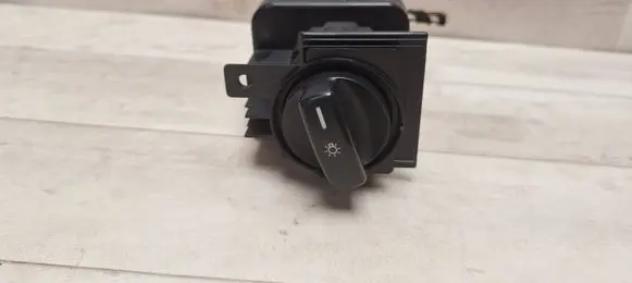 Mercedes-Benz B W245 Light switch 1695451004 0366471 32220101