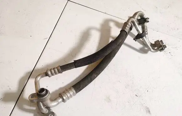 Opel Insignia A Air conditioning (A/C) pipe/hose 13220107 ctk316137793