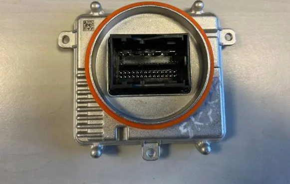 Volkswagen Golf VIII Voltage converter/converter module 992941571A 10101500045 092941571AC