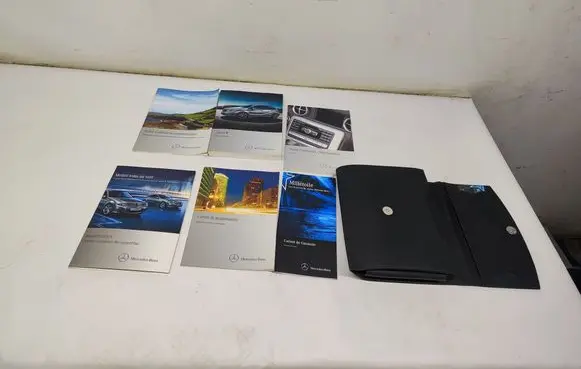 Mercedes-Benz B W246 W242 Owners service history hand book 