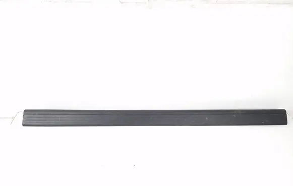 Mercedes-Benz E A207 Front sill trim cover A2076860436