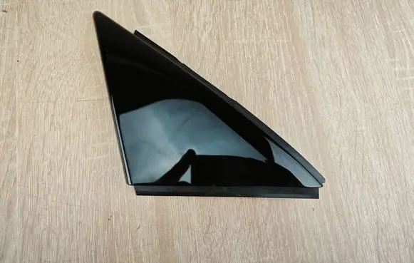Audi Q3 F3 Front door glass trim molding 83A837638A