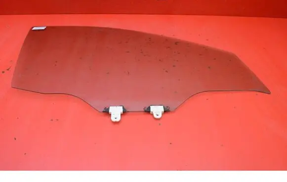 Nissan X-Trail T32 Front door window glass four-door 