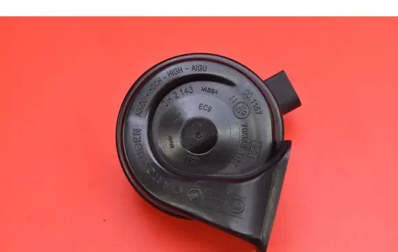 BMW 5 F10 F11 Horn signal 703881157