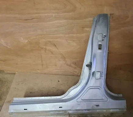 Volvo XC60 Pillar (middle) 