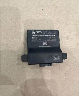 Volkswagen PASSAT B6 Gateway control module 3C0907530C 3C0907951A