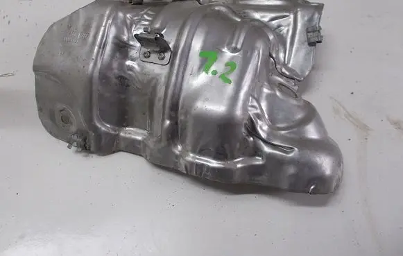 Nissan Qashqai Exhaust heat shield osony