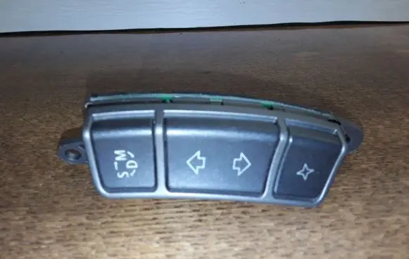 BMW 7 E65 E66 Steering wheel buttons/switches 555288500 03746710