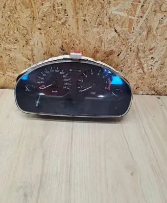 Mitsubishi Carisma Speedometer (instrument cluster) MR114265