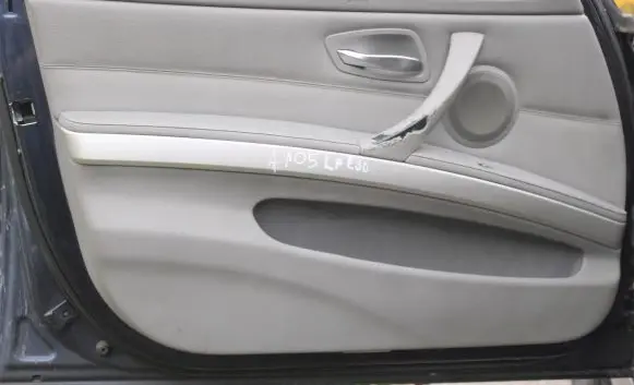 BMW 3 E90 E91 Front door card panel trim