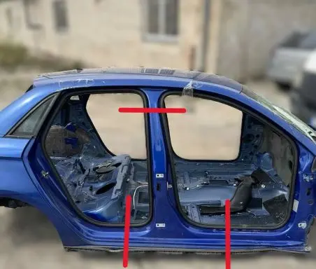Audi A1 Pillar (middle) 