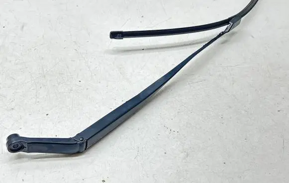 Lexus RX 450H Front wiper blade arm 8521148190 8521248161 8521348011