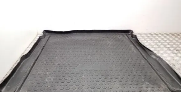 Volkswagen PASSAT B6 Rubber trunk/boot mat liner 
