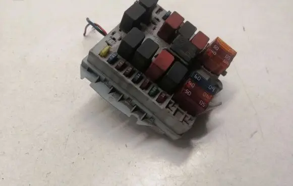 Alfa Romeo 147 Fuse box set 46558760 043032