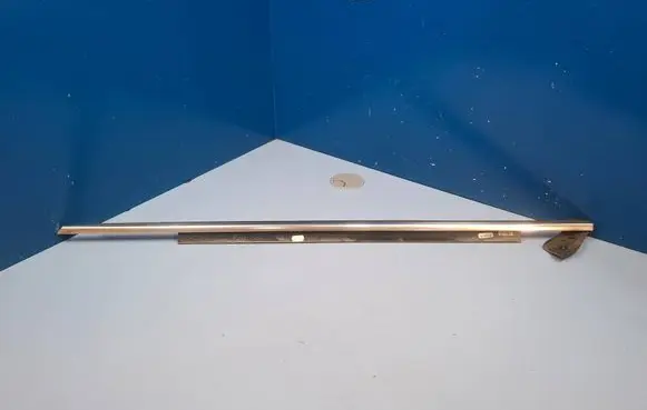 Audi Q7 4M Front door glass trim molding 4G0853283